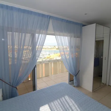 아파트 Riomar Penthouse